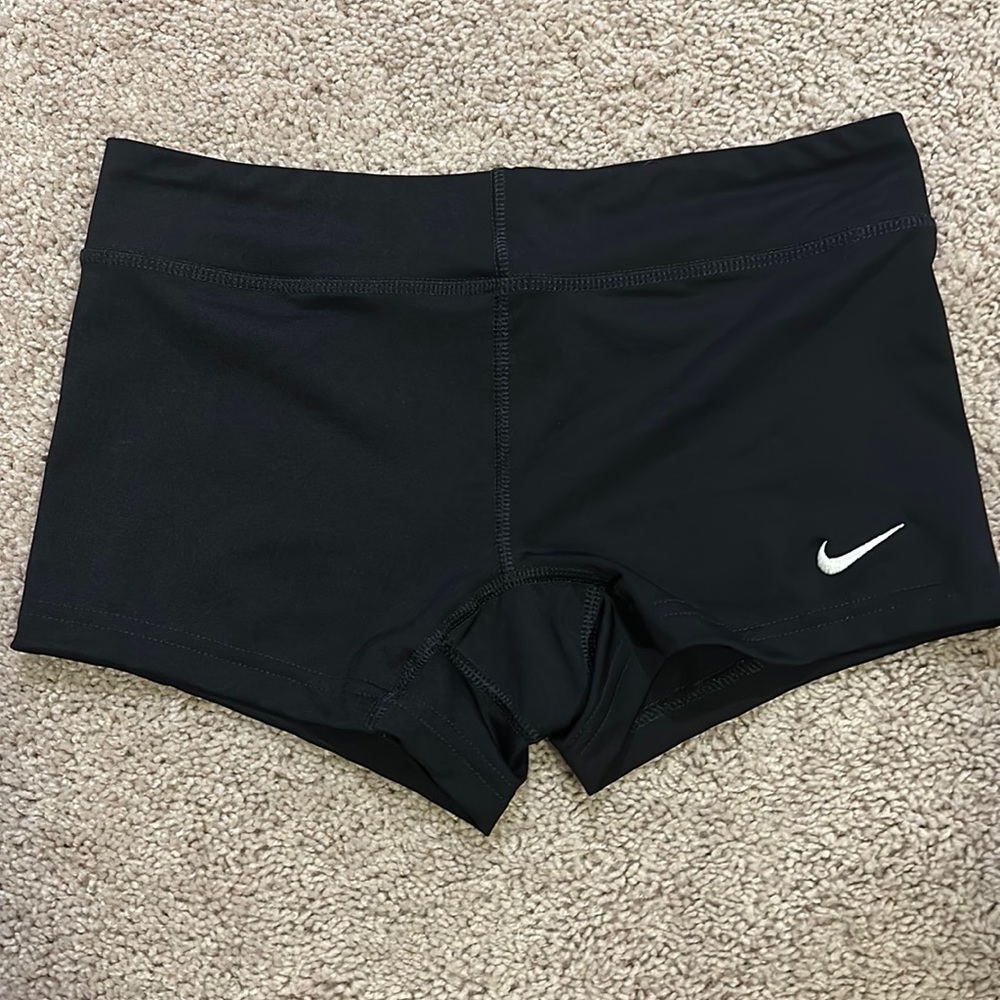 Juniors black Nike shorts